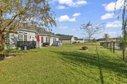 222 Macarthur Dr. photo 4