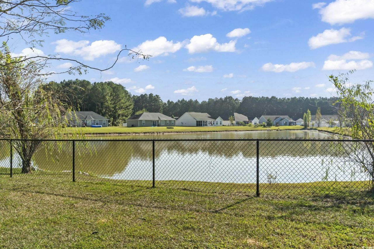 222 Macarthur Dr. Photo 5