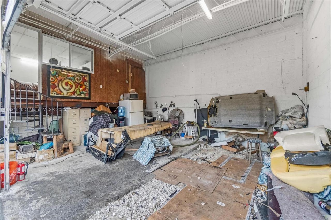 2111 John P Lyons Ln, Pembroke Park, FL 33021 Photo