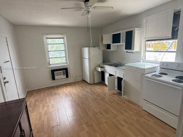 5 N Federal Hwy, Unit 1, Dania Beach, FL 33004