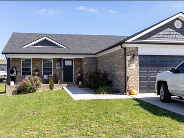 121 Stillwater Drive, Berea, KY 40403