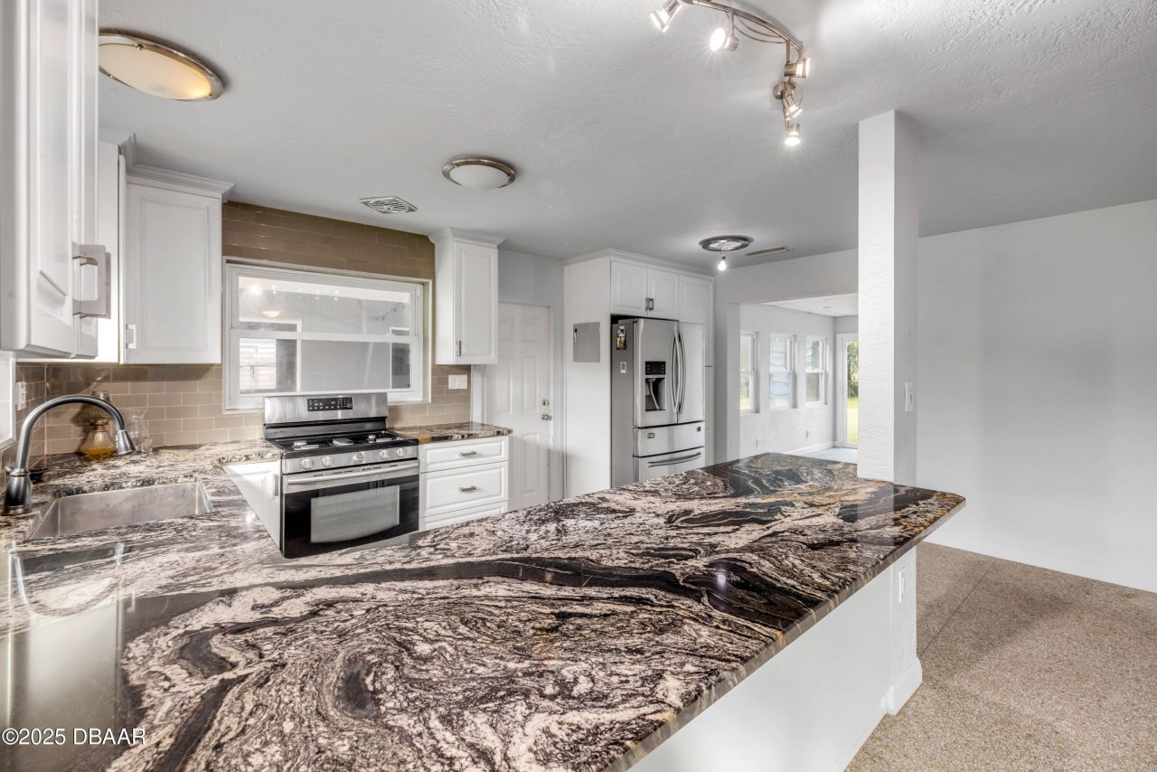 719 Jane Avenue, New Smyrna Beach, FL 32168 Photo