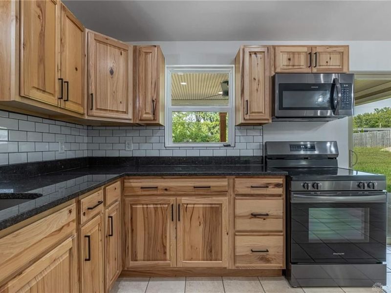 4124 Rosehill Drive, Beavercreek, OH 45431 Photo 10