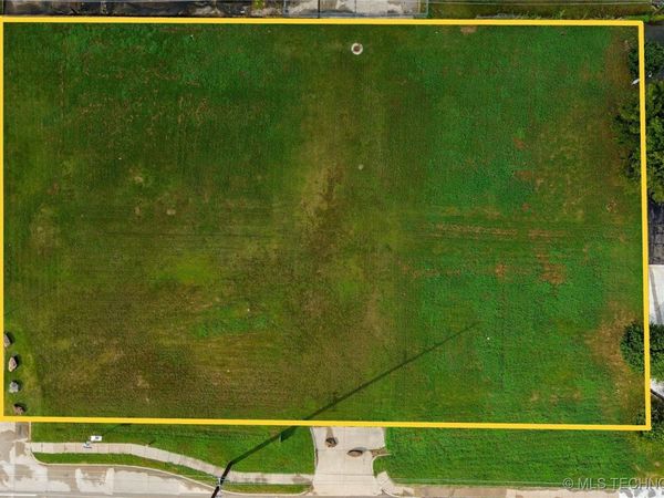 11329 E 61st Street, Tulsa, OK 74112