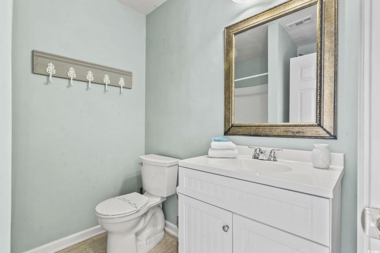 105-a-b Woodland Dr. Photo 14