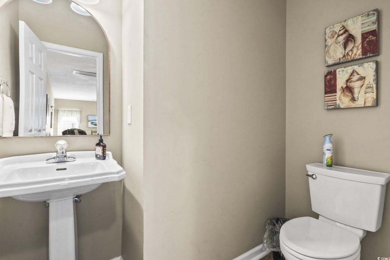 105-a-b Woodland Dr. Photo 8