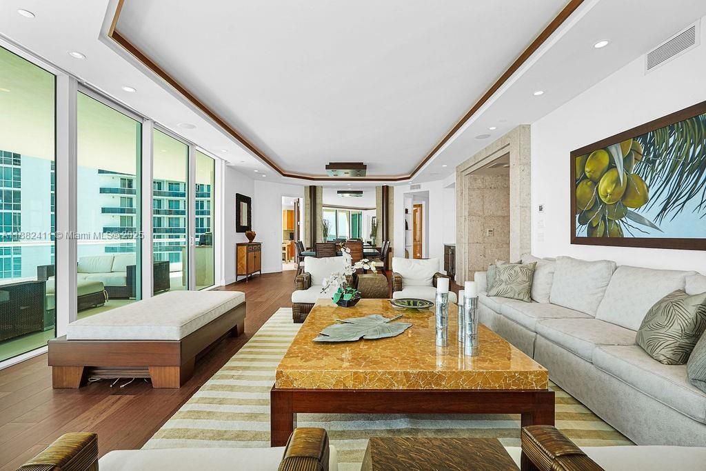 16047 Collins Ave, Unit 2904, Sunny Isles Beach, FL 33160 Photo