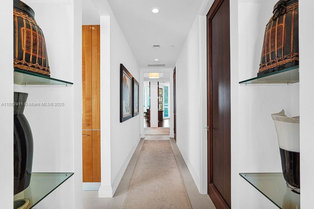 16047 Collins Ave, Unit 2904, Sunny Isles Beach, FL 33160 Photo