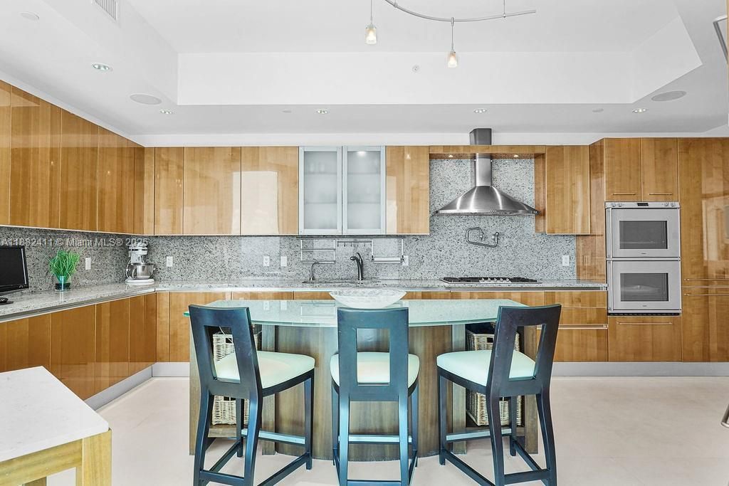 16047 Collins Ave, Unit 2904, Sunny Isles Beach, FL 33160 Photo