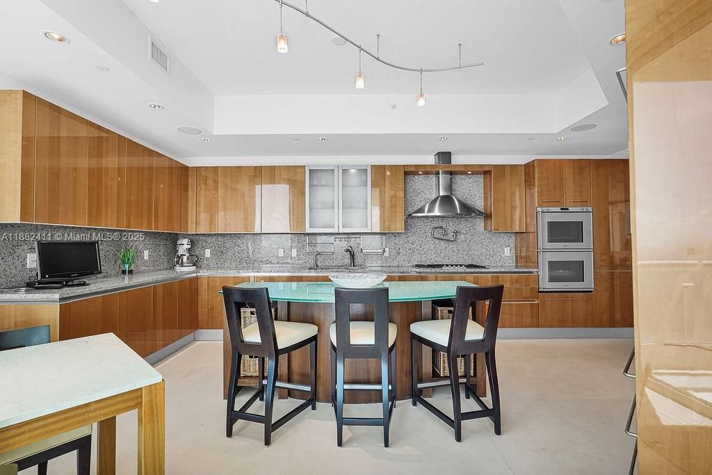 16047 Collins Ave, Unit 2904, Sunny Isles Beach, FL 33160 Photo