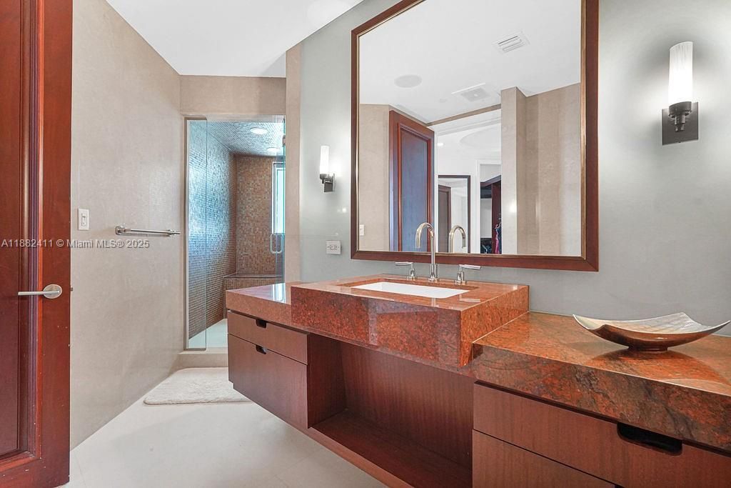 16047 Collins Ave, Unit 2904, Sunny Isles Beach, FL 33160 Photo