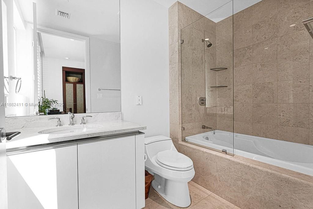 16047 Collins Ave, Unit 2904, Sunny Isles Beach, FL 33160 Photo