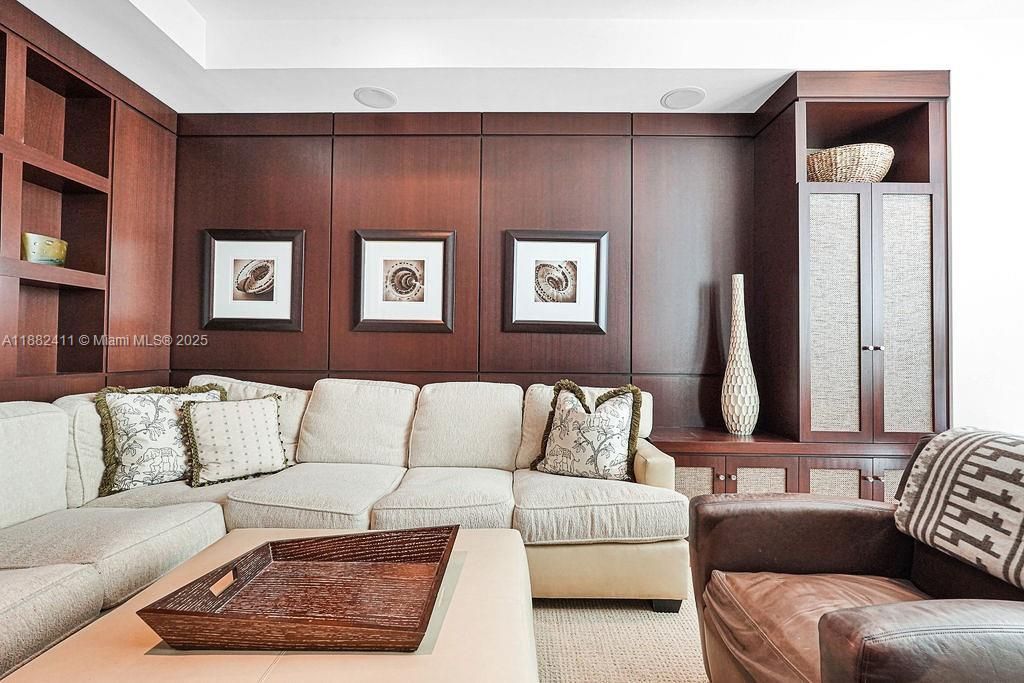 16047 Collins Ave, Unit 2904, Sunny Isles Beach, FL 33160 Photo