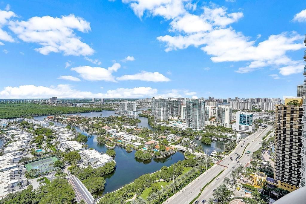 16047 Collins Ave, Unit 2904, Sunny Isles Beach, FL 33160 Photo