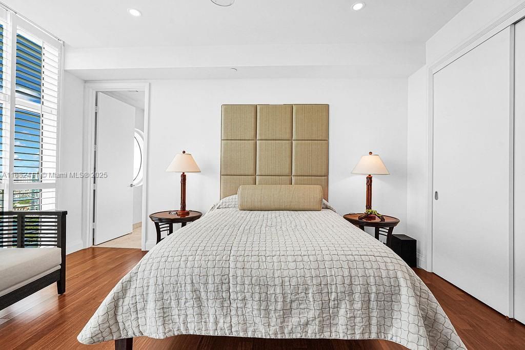 16047 Collins Ave, Unit 2904, Sunny Isles Beach, FL 33160 Photo