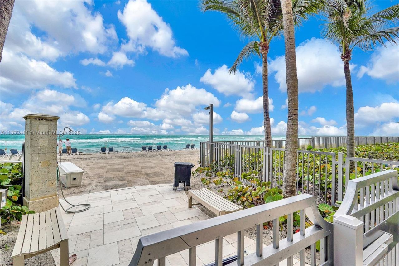 16047 Collins Ave, Unit 2904, Sunny Isles Beach, FL 33160 Photo