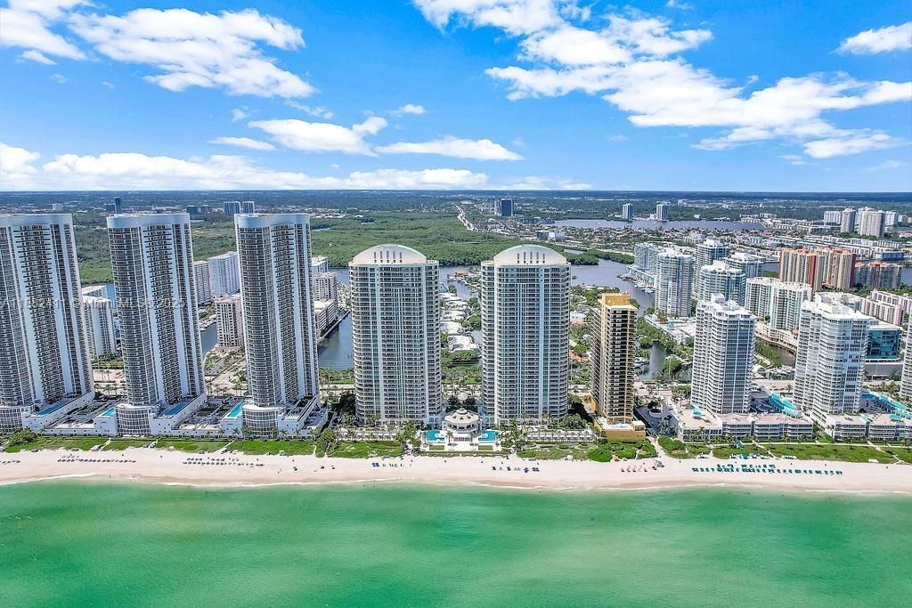 16047 Collins Ave, Unit 2904, Sunny Isles Beach, FL 33160 Photo