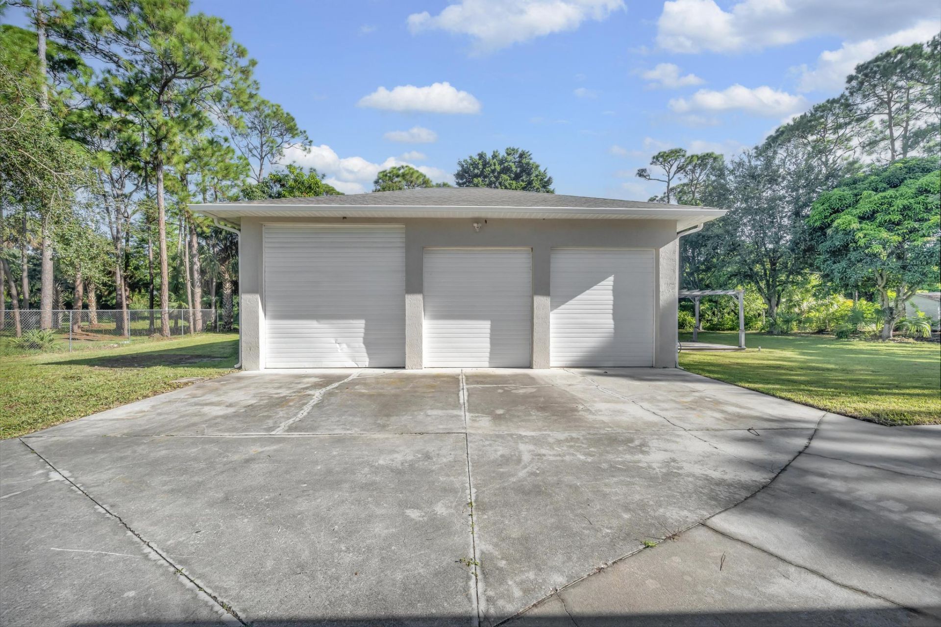8330 Hidden Pines Road, Fort Pierce, FL 34945 Photo