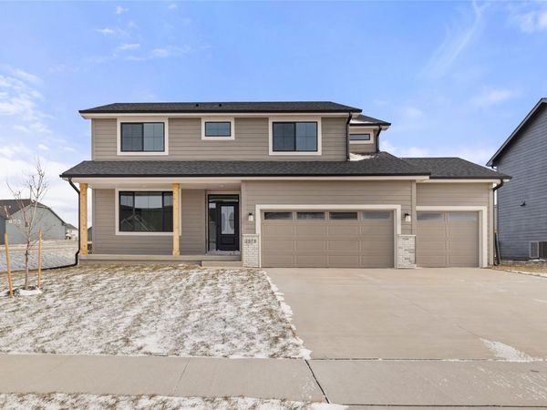 2575 SE Kettleridge Lane, Waukee, IA 50263