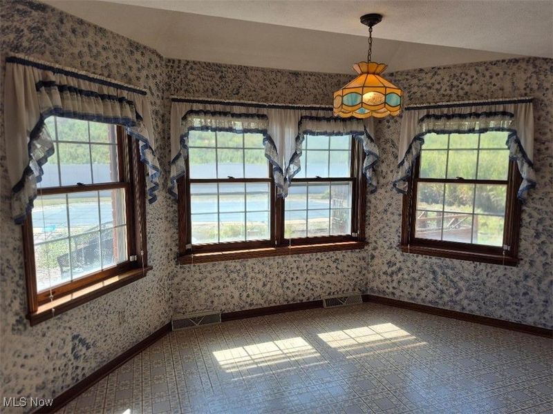 10400 Lincoln Street SE, East Canton, OH 44730 Photo 12