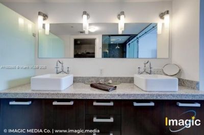 720 NE 62nd St, Unit 402, Miami, FL 33138 Photo