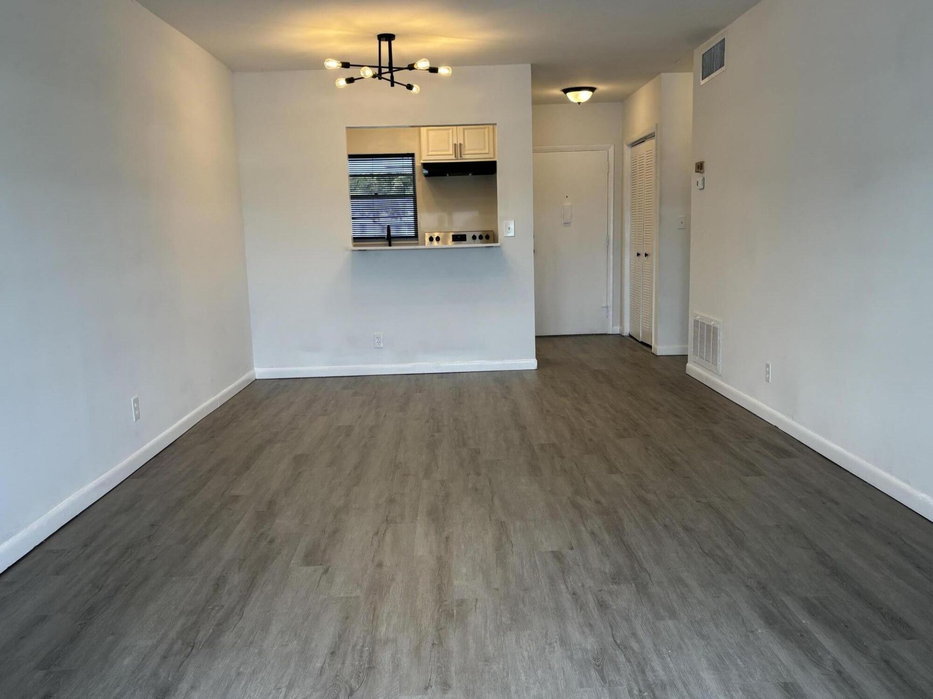 1112 Lake Terrace, Unit 207, Boynton Beach, FL 33426 Photo