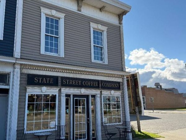 211 W State Street, Cheboygan, MI 49721