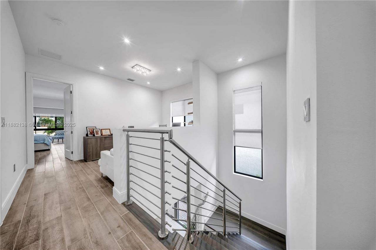 4757 NW 85th Ave, Doral, FL 33166 Photo