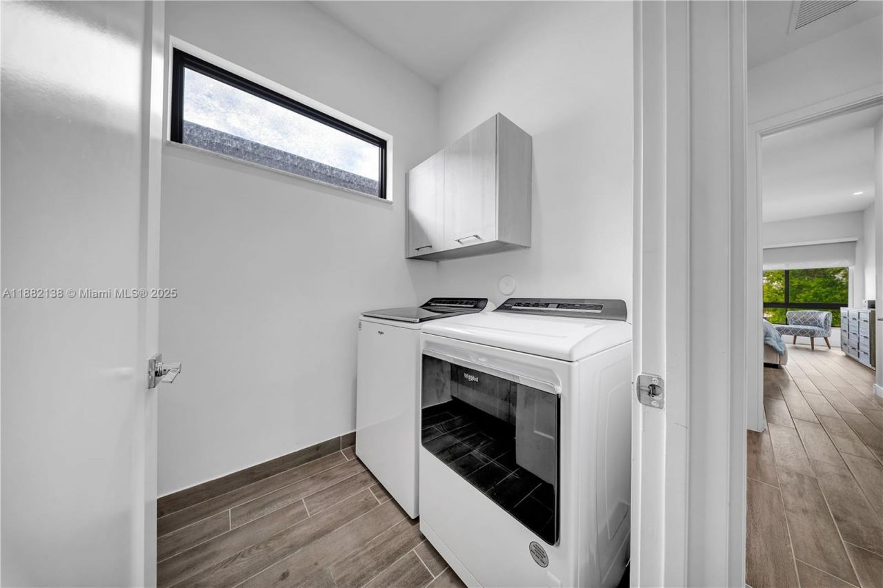 4757 NW 85th Ave, Doral, FL 33166 Photo