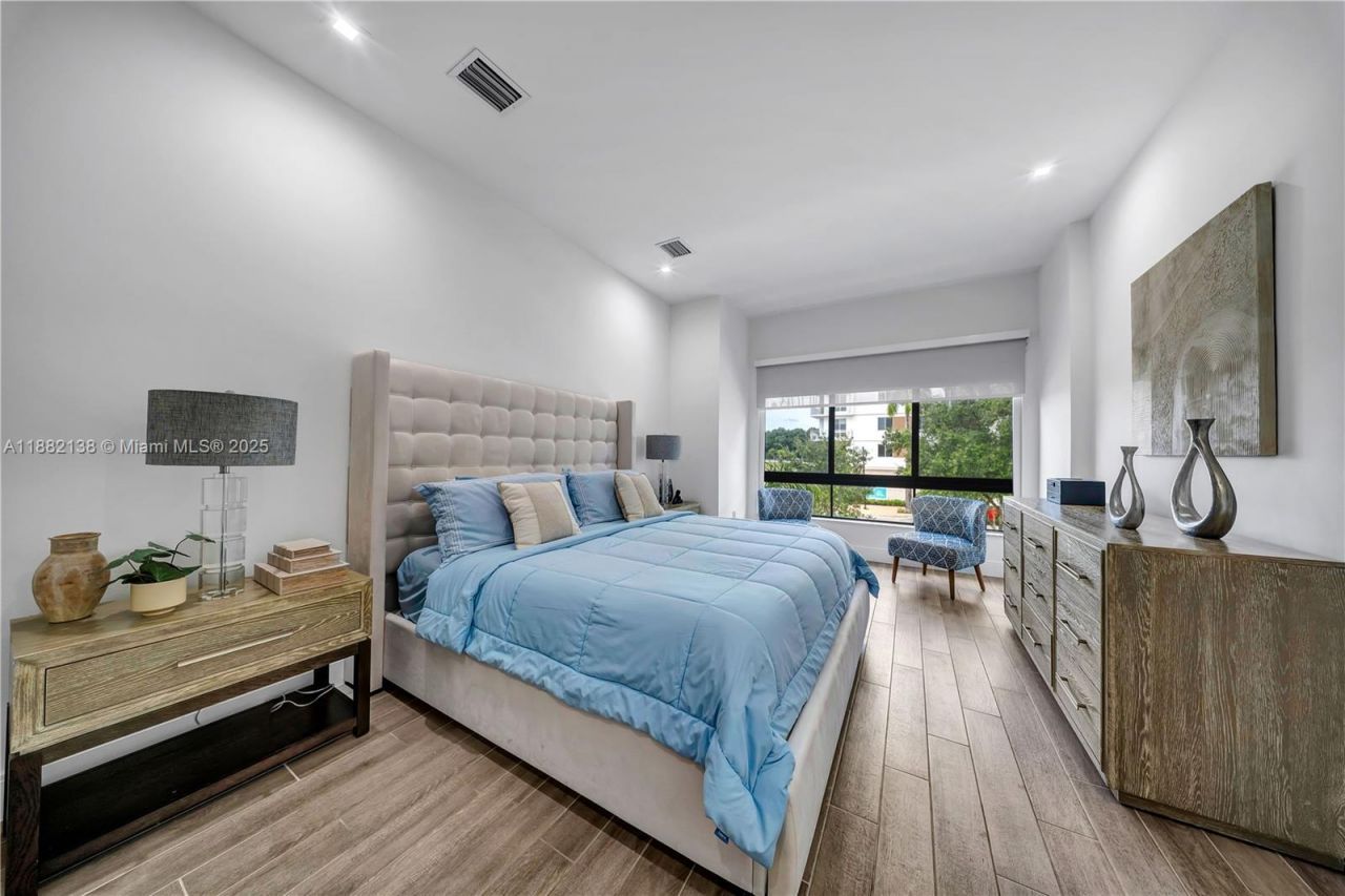 4757 NW 85th Ave, Doral, FL 33166 Photo