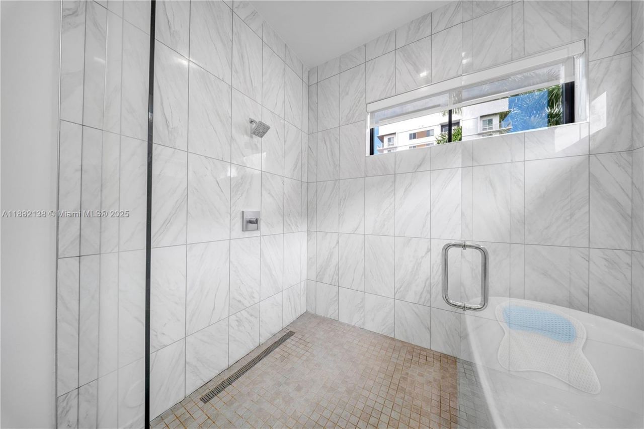 4757 NW 85th Ave, Doral, FL 33166 Photo