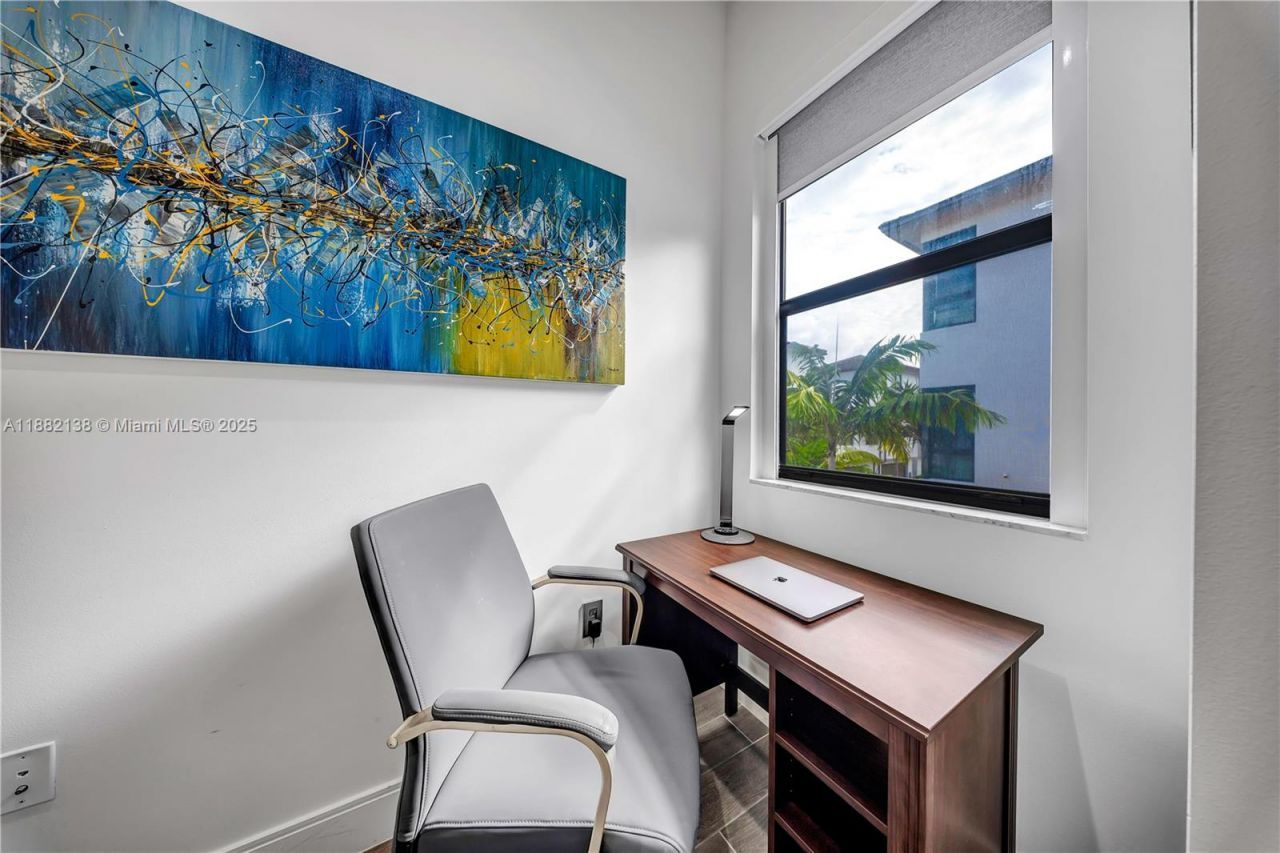 4757 NW 85th Ave, Doral, FL 33166 Photo