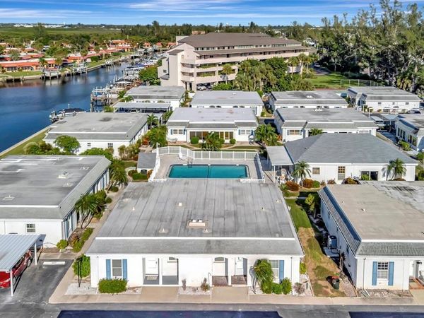 9718 HERNANDO COURT, BRADENTON, FL 34210