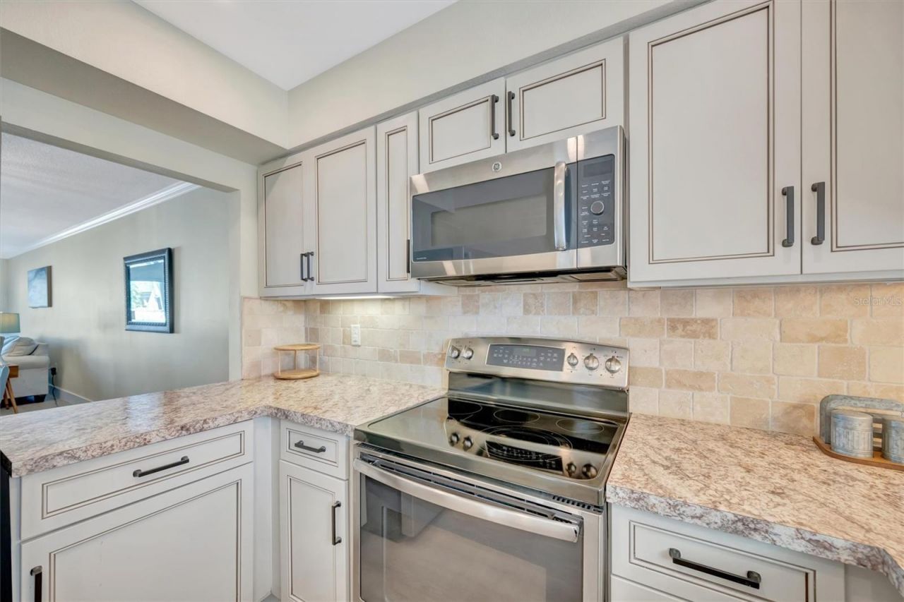 9718 Hernando Court, Bradenton, FL 34210 Photo