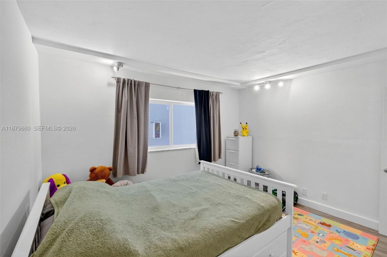 240 Galen Dr, Unit 207, Key Biscayne, FL 33149 Photo