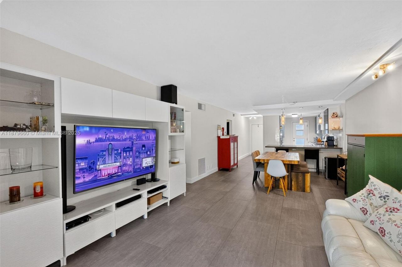 240 Galen Dr, Unit 207, Key Biscayne, FL 33149 Photo