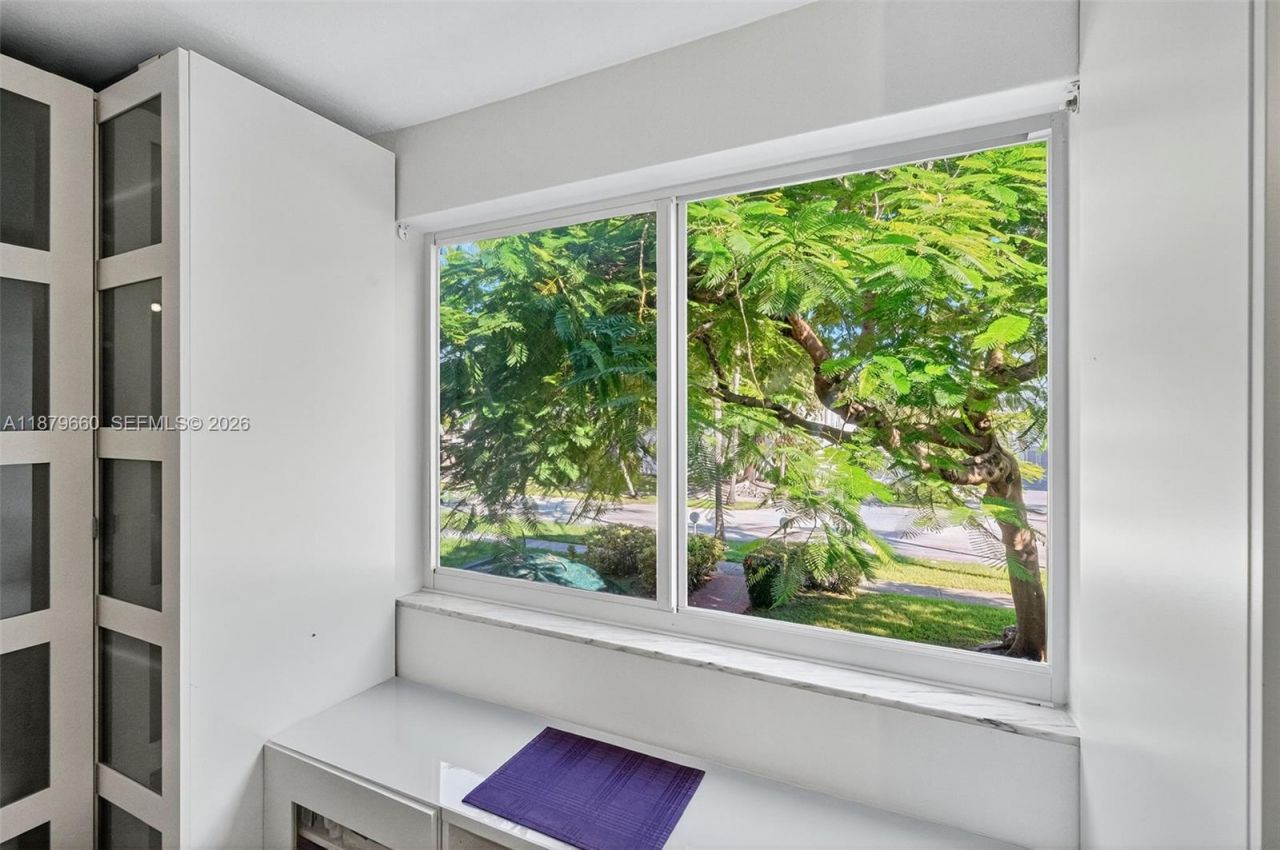 240 Galen Dr, Unit 207, Key Biscayne, FL 33149 Photo