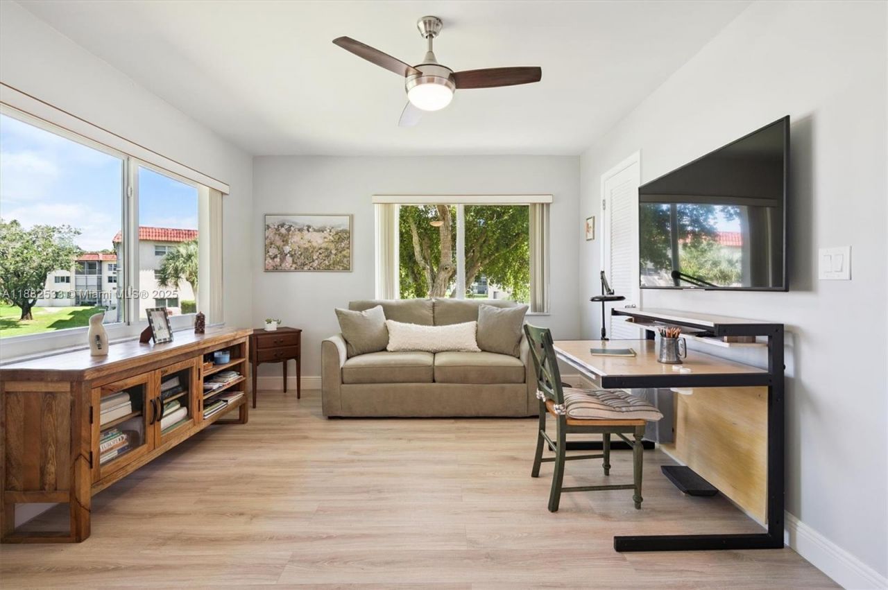 611 S Hollybrook Dr, Unit 205, Pembroke Pines, FL 33025 Photo