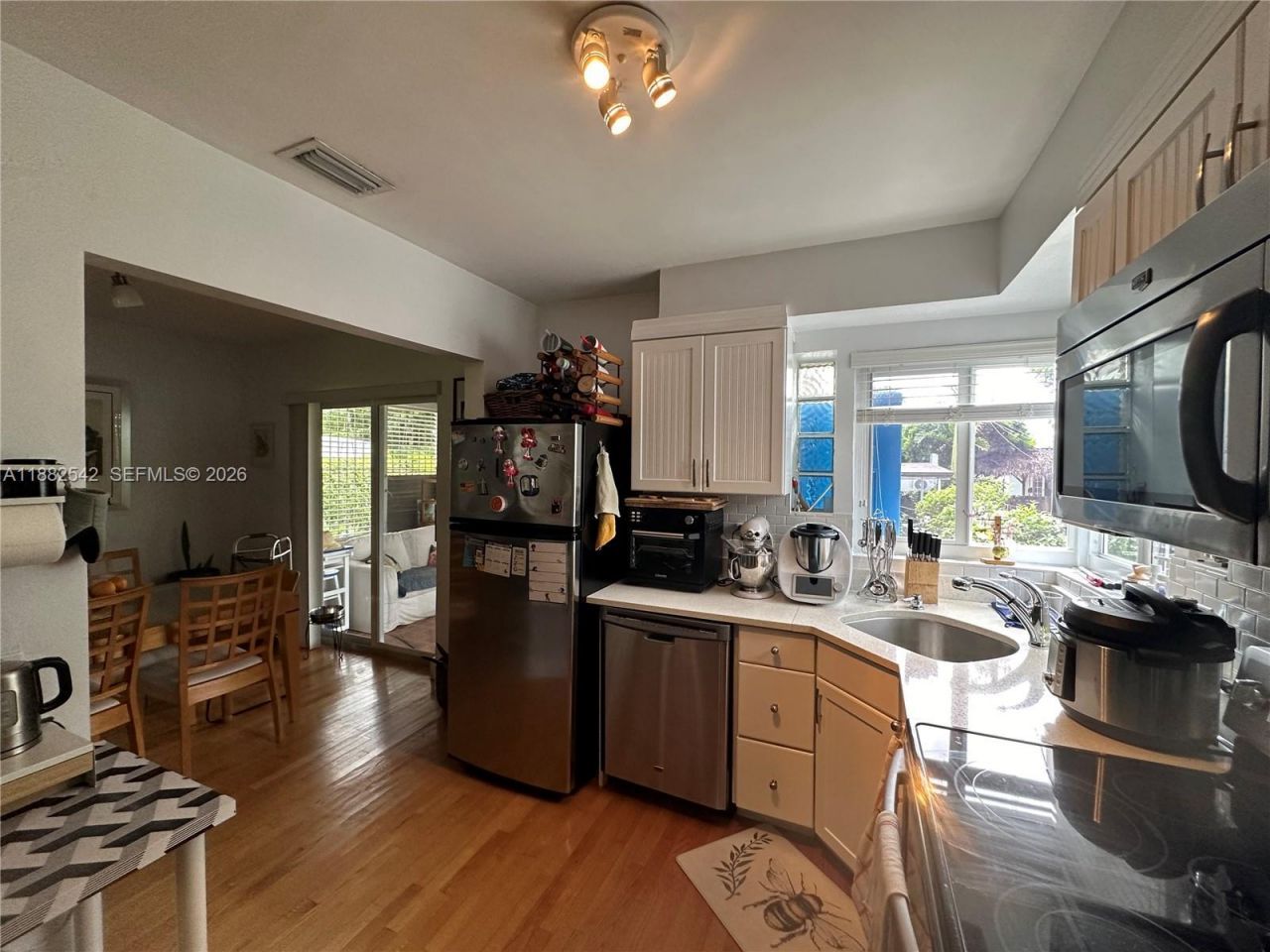 2270 SW 24th St, Miami, FL 33145 Photo