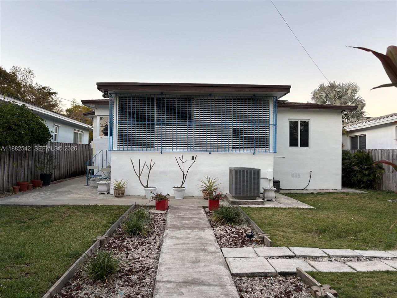 2270 SW 24th St, Miami, FL 33145 Photo