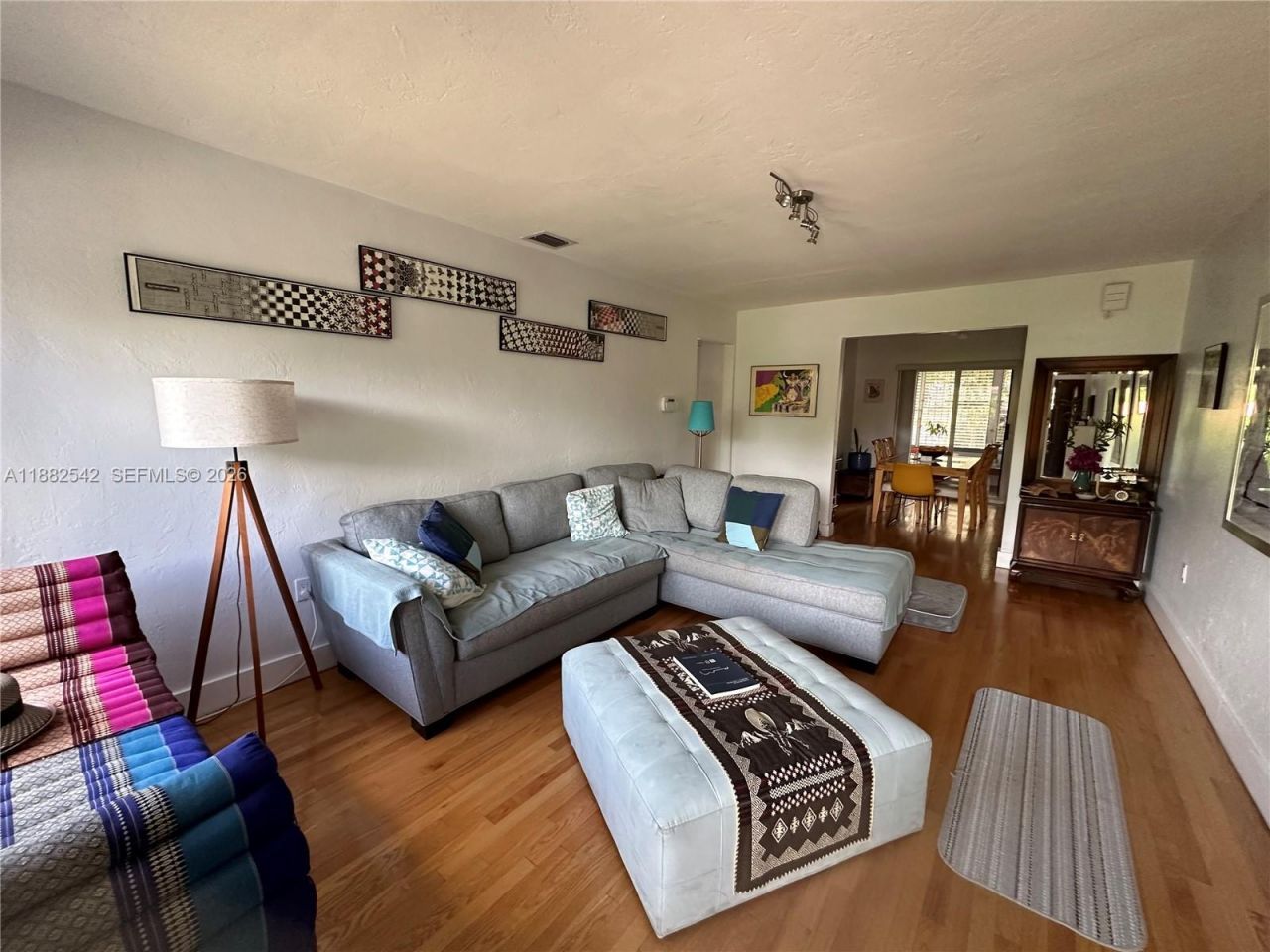 2270 SW 24th St, Miami, FL 33145 Photo