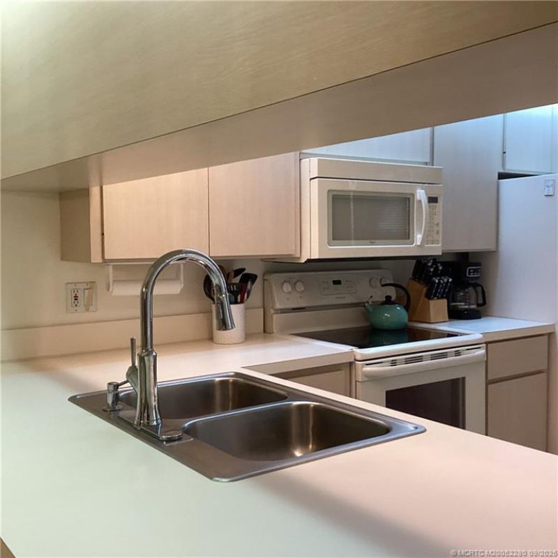 2460 Danbury Lane Sw, Palm City, FL 34990 Photo