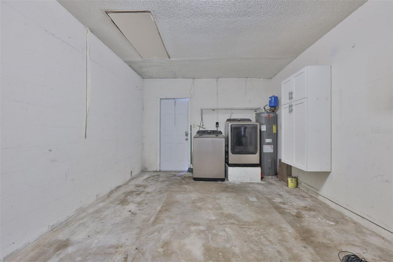 1219 70th Drive E, Sarasota, FL 34243 Photo