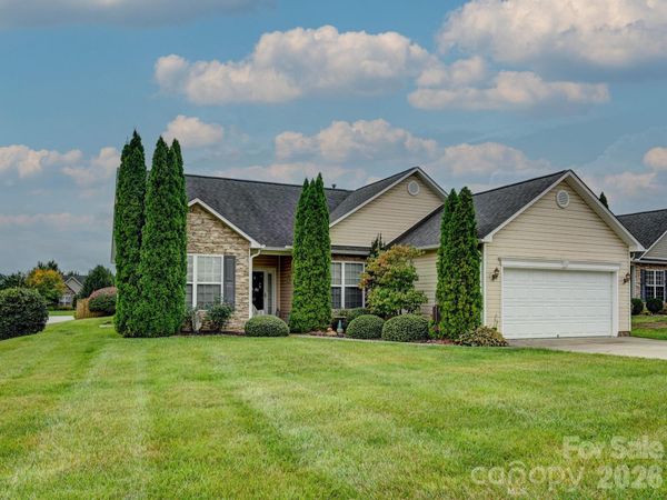 19 Pamlico Road, Fletcher, NC 28732