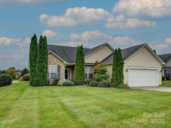 19 Pamlico Road, Fletcher, NC 28732