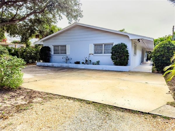 846 Date Palm Road, Vero Beach, FL 32963