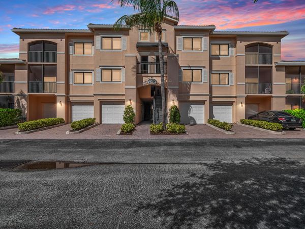 2808 Amalei Drive, Unit 202, Palm Beach Gardens, FL 33410