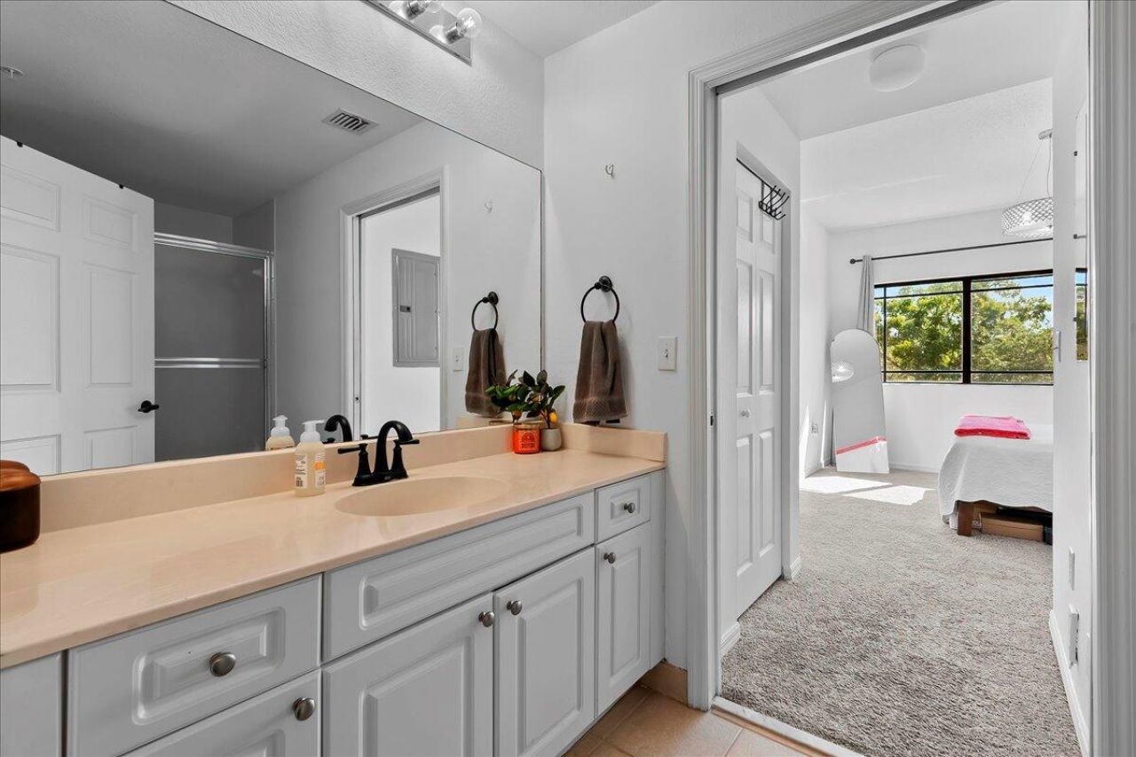 2808 Amalei Drive, Unit 202, Palm Beach Gardens, FL 33410 Photo