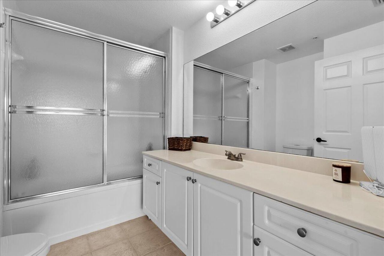 2808 Amalei Drive, Unit 202, Palm Beach Gardens, FL 33410 Photo