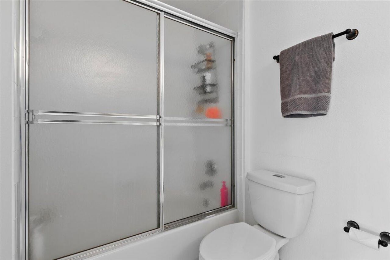 2808 Amalei Drive, Unit 202, Palm Beach Gardens, FL 33410 Photo